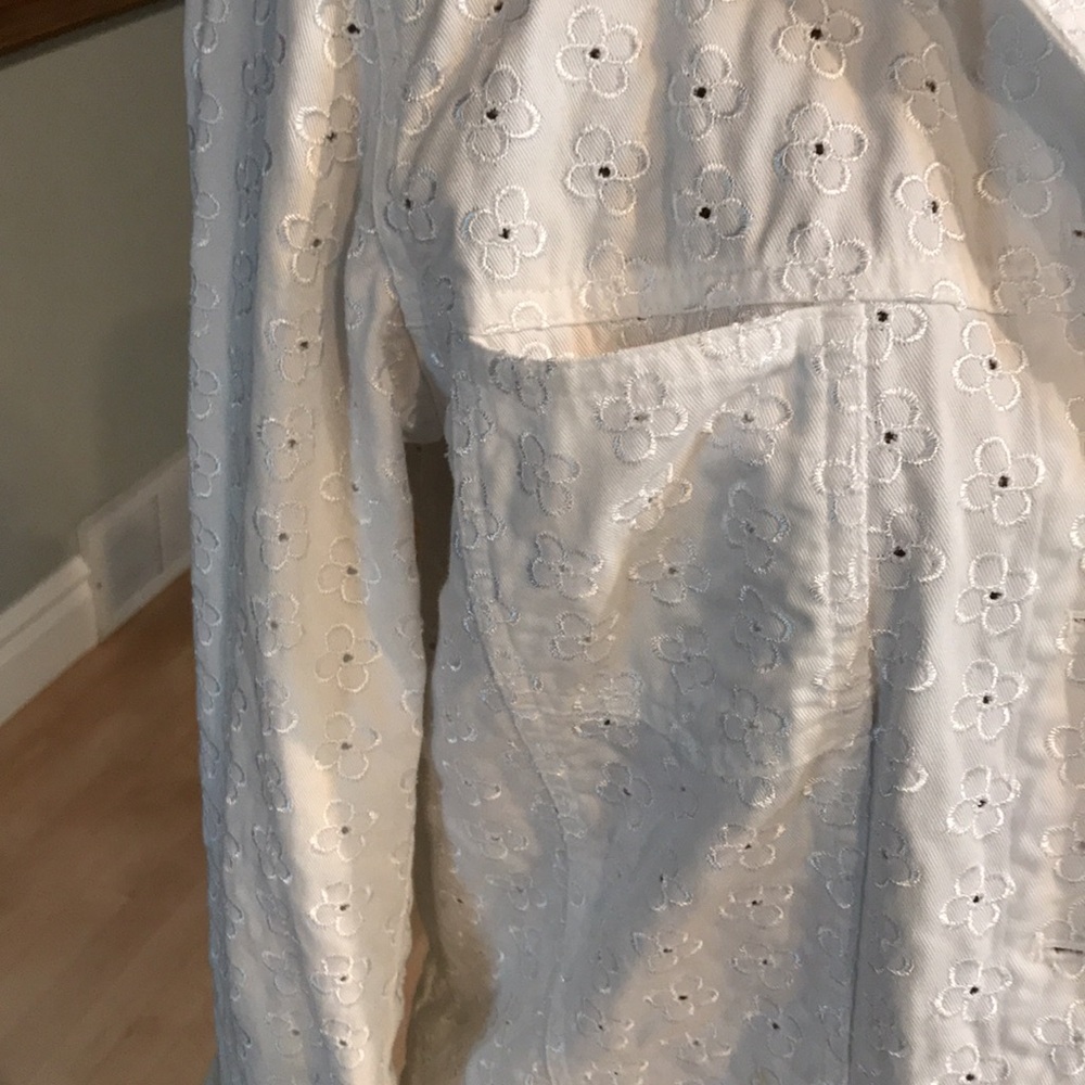 Northern Isles White Lace Denim Jacket Size Medium - Picture 3 of 7
